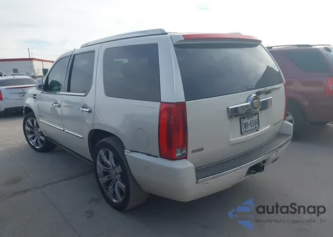 2010 Cadillac Escalade Premium from USA, damaged, VIN 1GYUCCEF5AR223682